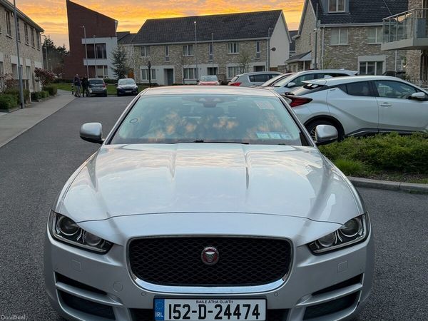 Jaguar XE Saloon, Diesel, 2015, Silver