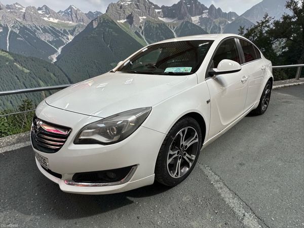 Opel Insignia Saloon, Diesel, 2014, White
