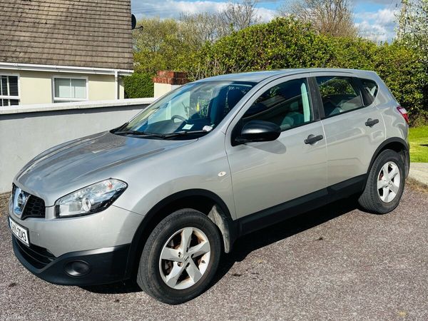 Nissan Qashqai Hatchback, Diesel, 2010, Silver