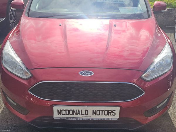 Ford Focus Hatchback, Diesel, 2015, Red