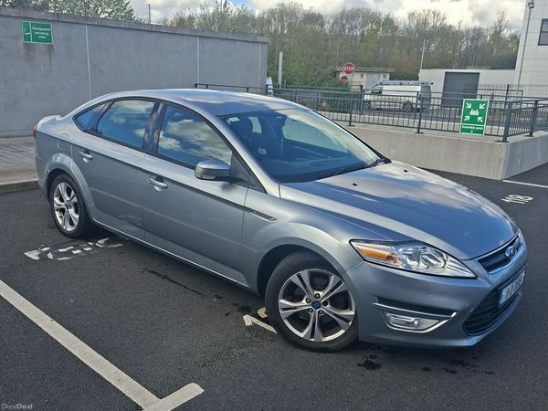 Ford Mondeo Saloon, Diesel, 2011, Silver