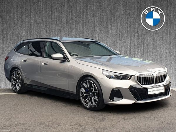 BMW 5-Series Estate, Petrol Plug-in Hybrid, 2025, Grey