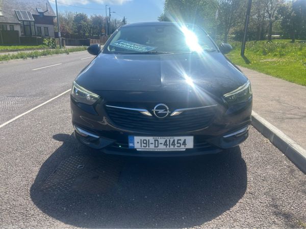 Opel Insignia Hatchback, Diesel, 2019, Black