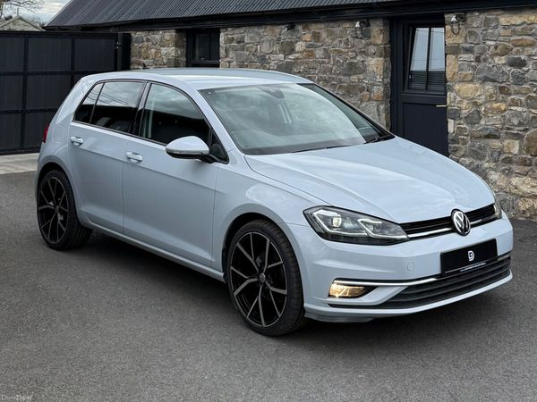 Volkswagen Golf Hatchback, Petrol, 2017, Silver
