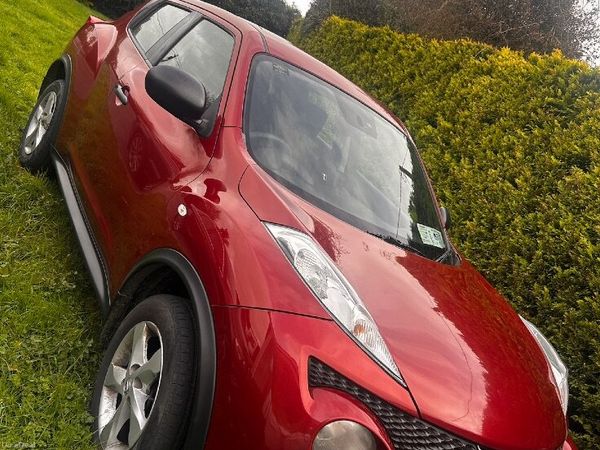 Nissan Juke SUV, Diesel, 2013, Red