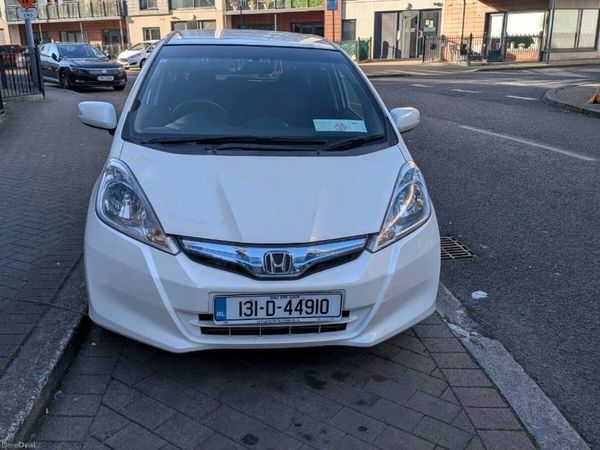 Honda Fit Hatchback, Petrol Hybrid, 2013, White