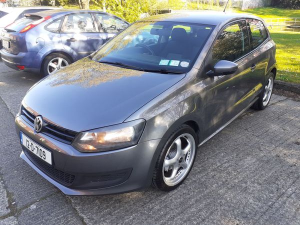 Volkswagen Polo Hatchback, Petrol, 2012, Grey