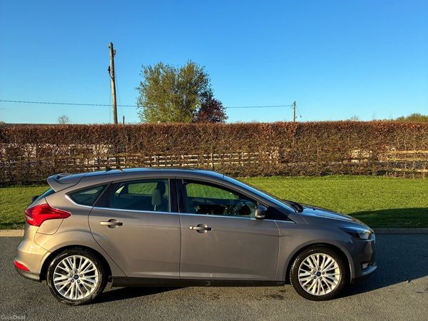 Ford Focus Hatchback, Diesel, 2016, Brown