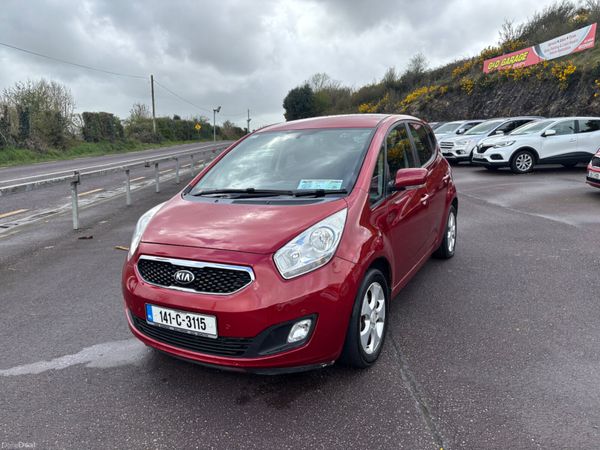 Kia Venga MPV, Diesel, 2014, Red