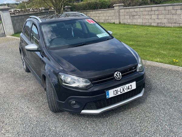 Volkswagen Polo Hatchback, Diesel, 2013, Black