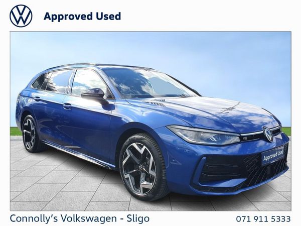 Volkswagen Passat Estate, Petrol Hybrid, 2025, Blue