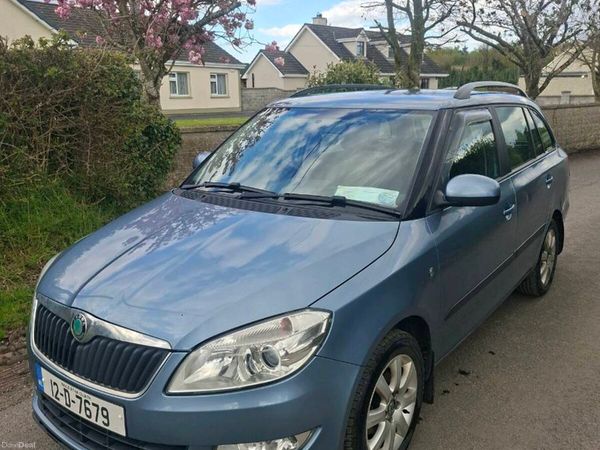 Skoda Fabia Estate/Jeep, Petrol, 2012, Grey