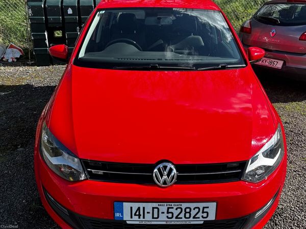 Volkswagen Polo Hatchback, Petrol, 2014, Red