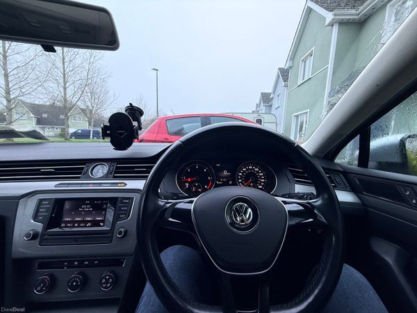 Volkswagen Passat Saloon, Diesel, 2015, Silver