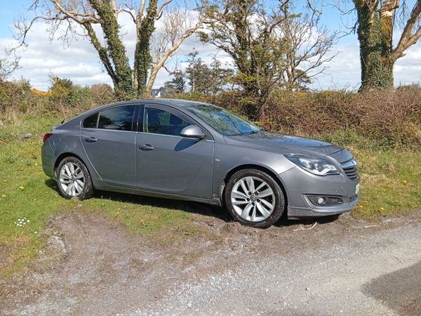 Vauxhall Insignia Hatchback, Diesel, 2016, Grey