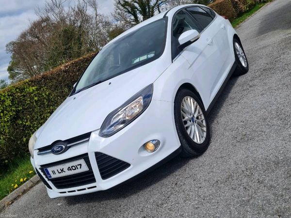Ford Focus Hatchback, Diesel, 2011, White