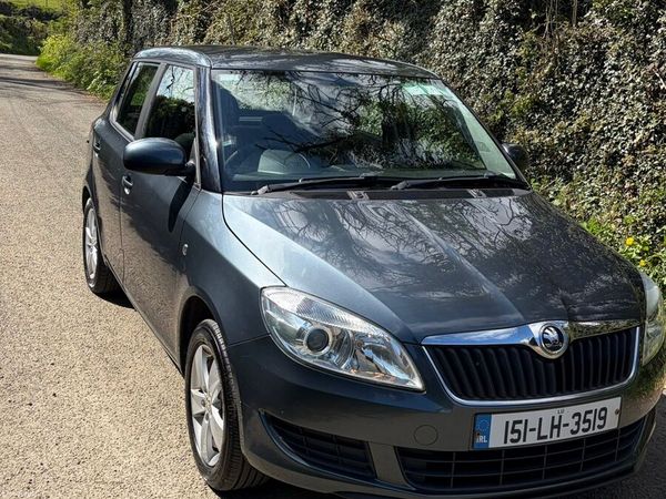Skoda Fabia Hatchback, Petrol, 2015, Grey