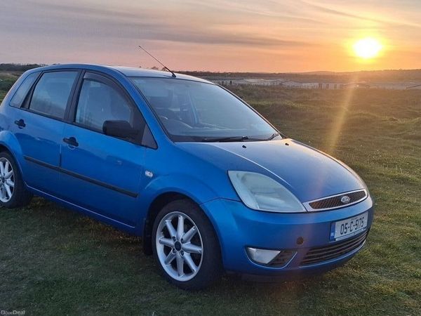 Ford Fiesta Hatchback, Petrol, 2005, Blue
