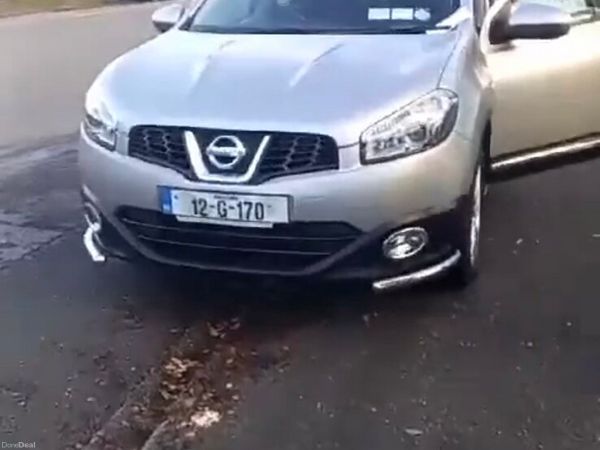 Nissan Qashqai Hatchback, Diesel, 2012, Silver