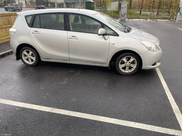 Toyota Verso MPV, Diesel, 2010, Silver