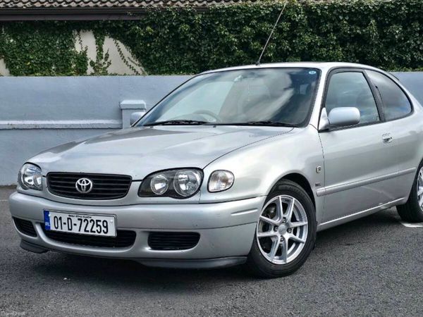Toyota Corolla Hatchback, Petrol, 2001, Silver