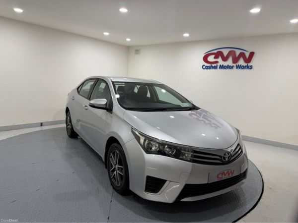 Toyota Corolla Saloon, Petrol, 2015, Silver
