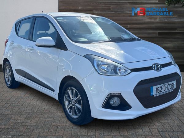 Hyundai i10 Hatchback, Petrol, 2016, White