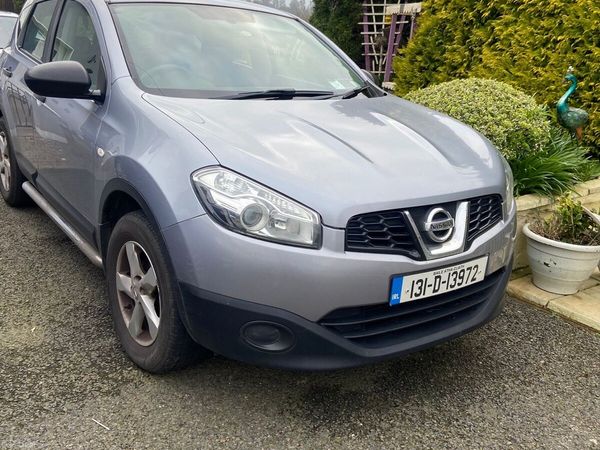 Nissan Qashqai Hatchback, Diesel, 2015, Black