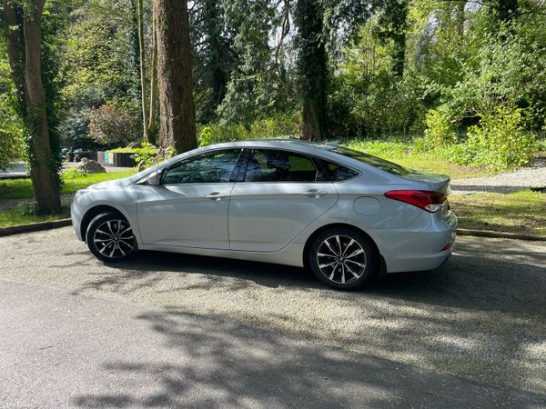 Hyundai i40 Saloon, Diesel, 2019, Grey