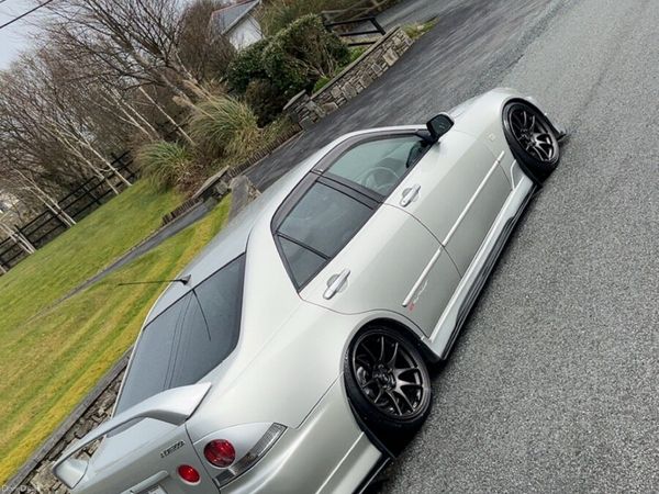 Toyota Altezza Saloon, Petrol, 2004, Silver