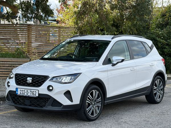 SEAT Arona Hatchback, Petrol, 2023, White