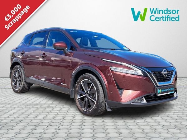 Nissan Qashqai SUV, Petrol Hybrid, 2023, Red