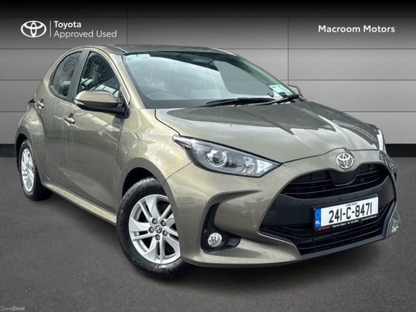 Toyota Yaris Hatchback, Petrol Hybrid, 2024, Bronze