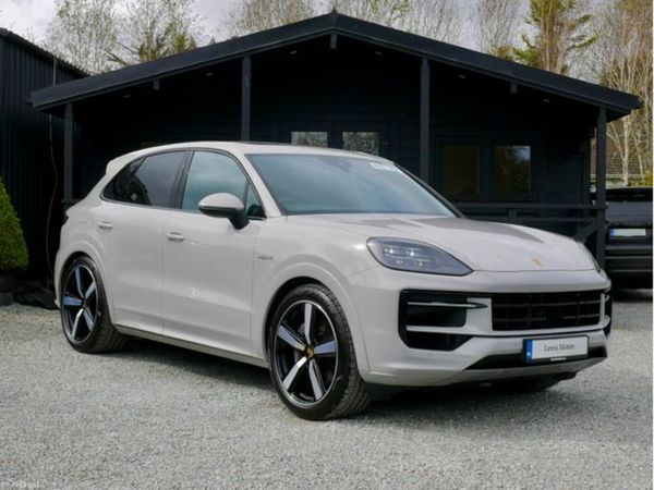Porsche Cayenne SUV, Petrol Plug-in Hybrid, 2024, Grey