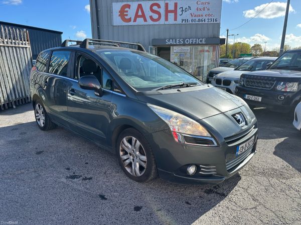 Peugeot 5008 MPV, Diesel, 2013, Black