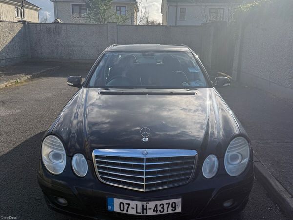 Mercedes-Benz E-Class Saloon, Petrol, 2007, Black