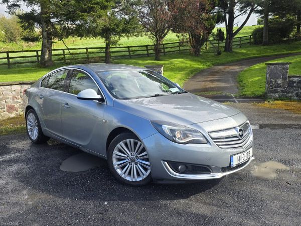 Opel Insignia Hatchback, Diesel, 2014, Silver