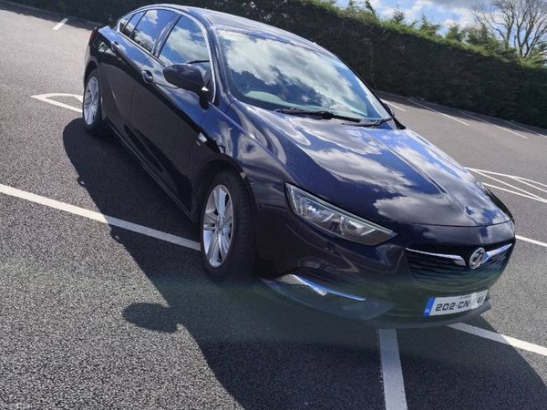 Vauxhall Insignia Hatchback, Diesel, 2020, Blue