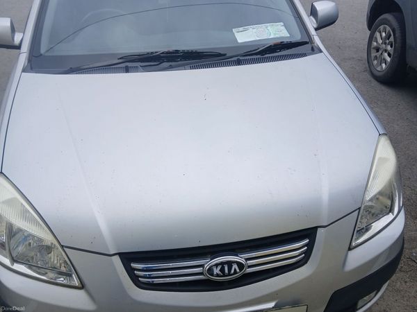 Kia Rio Saloon, Petrol, 2009, Silver