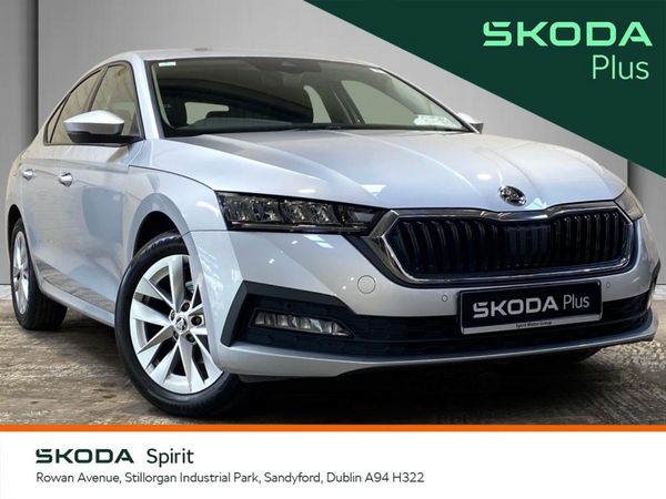 Skoda Octavia Saloon, Petrol, 2024, Silver