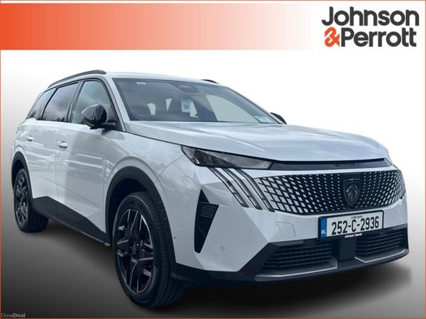 Peugeot 5008 MPV, Petrol, 2025, White