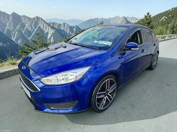 Ford Focus Hatchback, Diesel, 2017, Blue