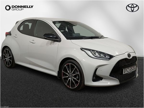 Toyota Yaris Hatchback, Petrol Hybrid, 2022, Grey