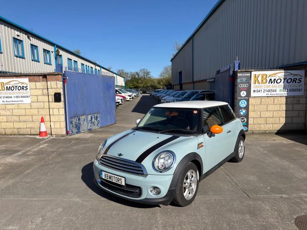 Mini Cooper Hatchback, Petrol, 2013, Blue