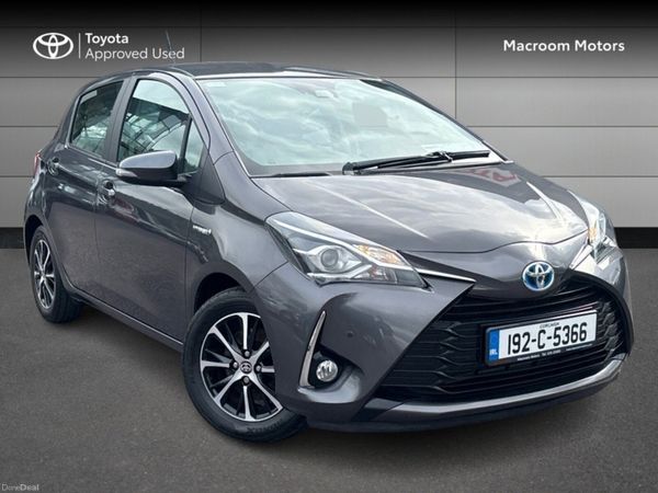 Toyota Yaris Hatchback, Petrol Hybrid, 2019, Grey