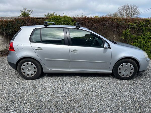 Volkswagen Golf Hatchback, Petrol, 2009, Silver