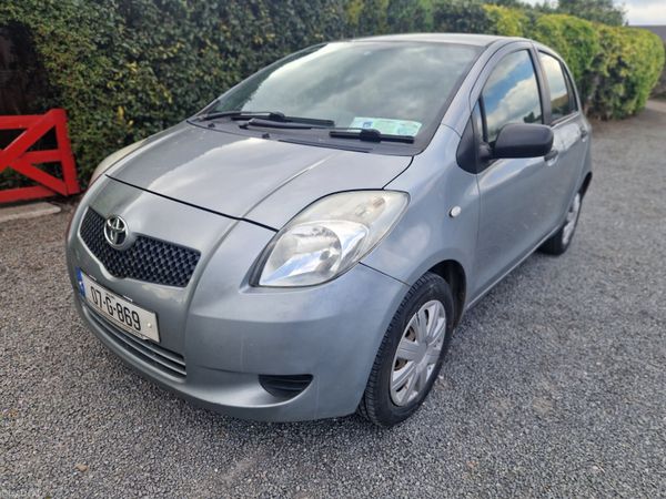 Toyota Yaris Hatchback, Petrol, 2007, Silver