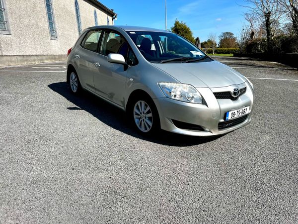 Toyota Auris Hatchback, Petrol, 2008, Silver