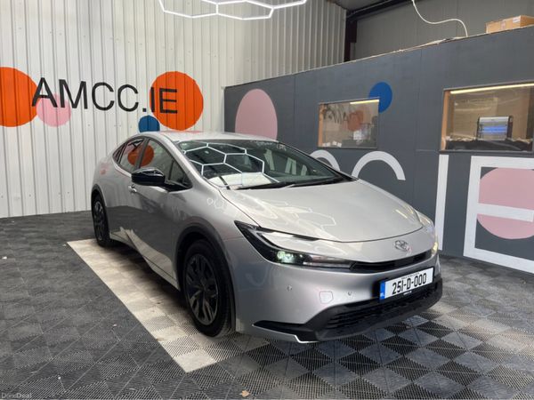 Toyota Prius Estate, Petrol, 2025, Silver