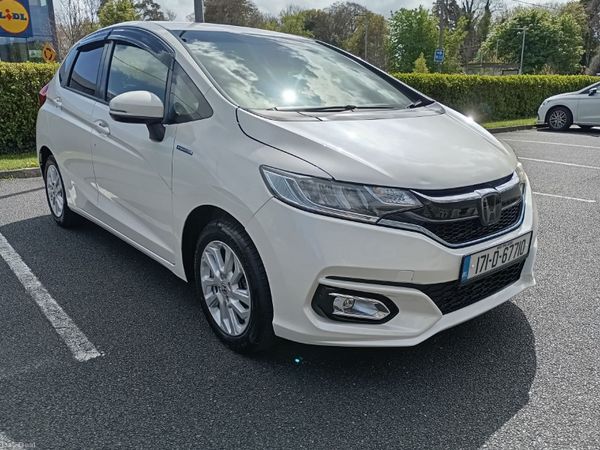 Honda Fit Hatchback, Petrol Hybrid, 2017, White